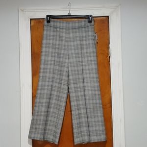 Daisy/Black Multi Colored 3/4 Length Culottes